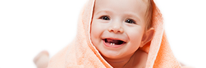 ¿Cuándo la salen a un bebé los primeros dientes? (¿Y qué pasa con la lactancia materna?)